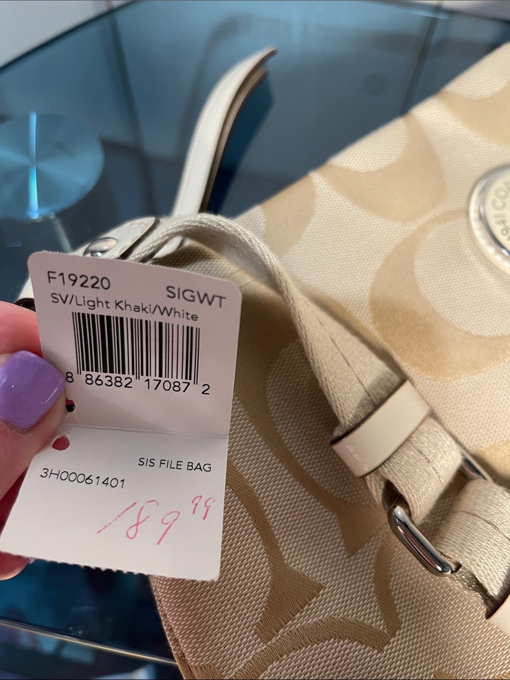 Coach Beige Signature Crossbody Shoulder Bag with Chalk Trim NWT F19220 - Picture 2 of 9